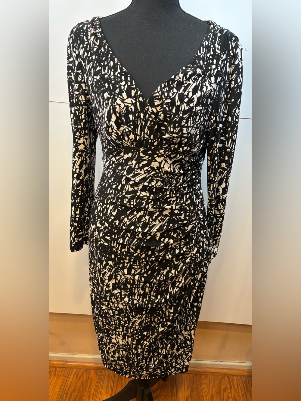Lauren Ralph Lauren Black White Abstract Print Ruched Sheath Dress Size 6